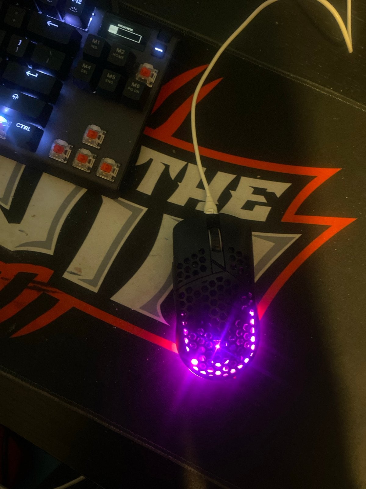 ISY IGM 5000-BK Bedrade Gaming Muis met RGB Verlichting, Computers en Software, Muizen, Gebruikt, Muis, Bedraad, Gaming muis, Ophalen