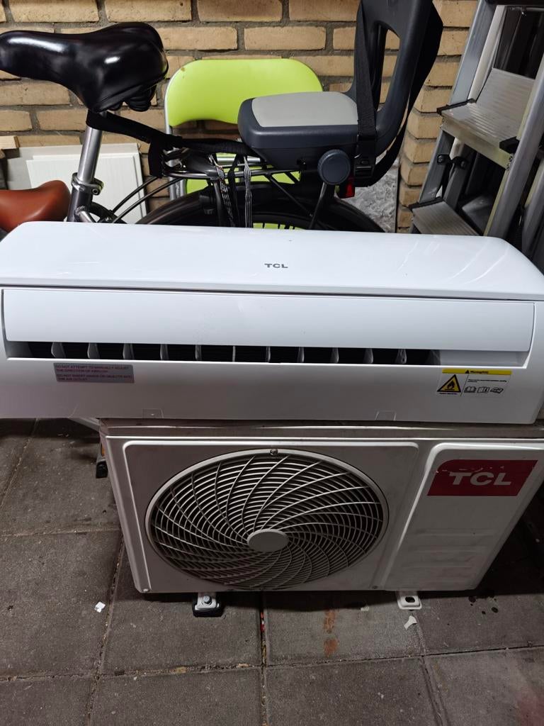 TCL Split unit - Koelen en Verwarmen, Gebruikt, Minder dan 60 m³, 3 snelheden of meer, Ophalen of Verzenden