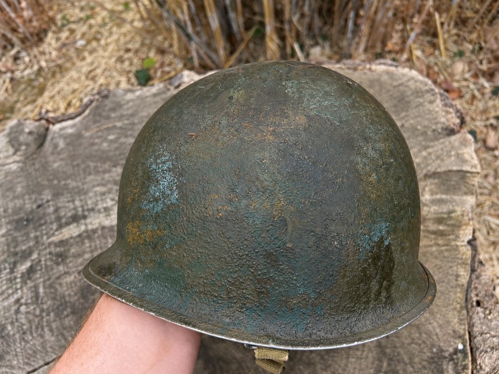 Amerikaanse M1 helm WO2 Fixed Bale Camouflage, Ophalen of Verzenden, Amerika, Helm of Baret