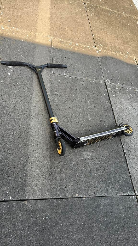 Fuzion stuntstep z-series, Fietsen en Brommers, Steps, Ophalen of Verzenden, Zo goed als nieuw, Gewone step