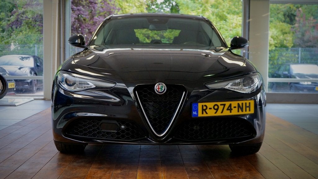 Alfa Romeo Giulia 2.0T TI | Flippers | Leer | H&K | Leder da, Auto's, 4 cilinders, Zwart, Leder, 1600 kg
