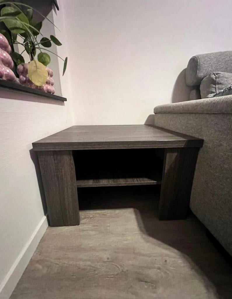 Mooie stevige salontafel – donker hout, Huis en Inrichting, Tafels | Salontafels, Ophalen, Zo goed als nieuw