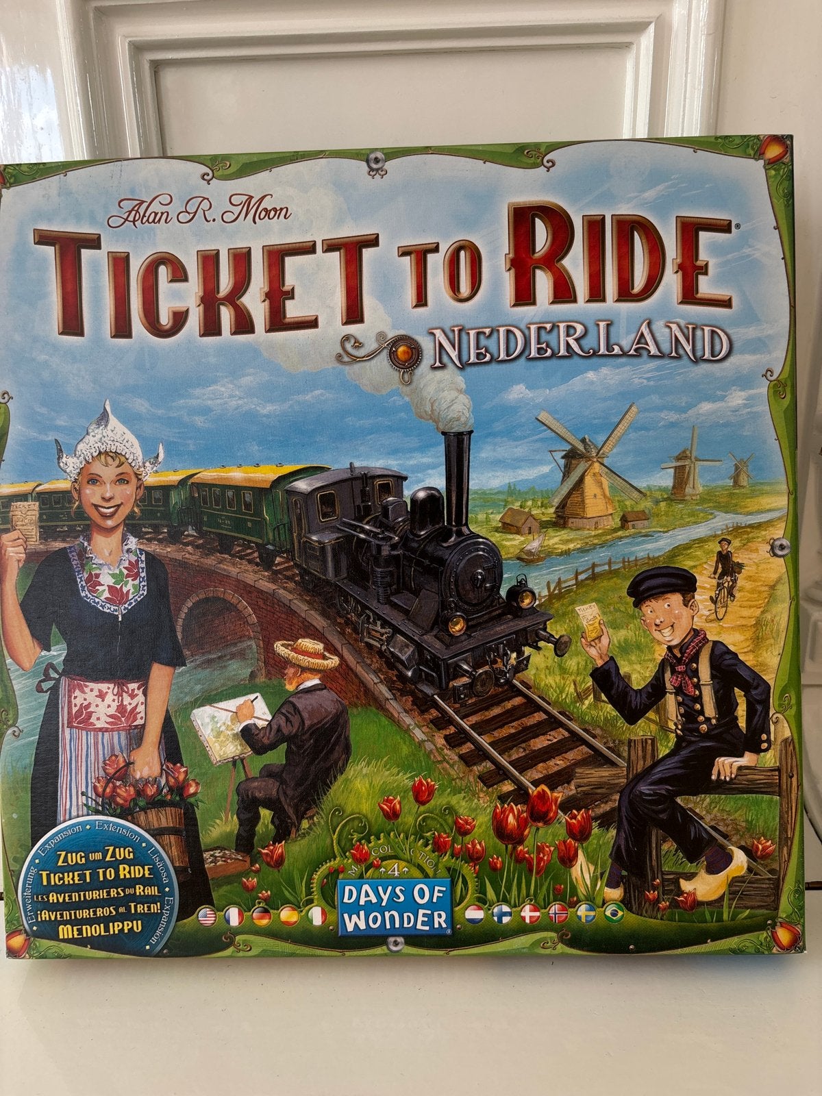 Ticket to Ride Nederland - Bordspel, Hobby en Vrije tijd, Gezelschapsspellen | Bordspellen, Drie of vier spelers, Ophalen of Verzenden