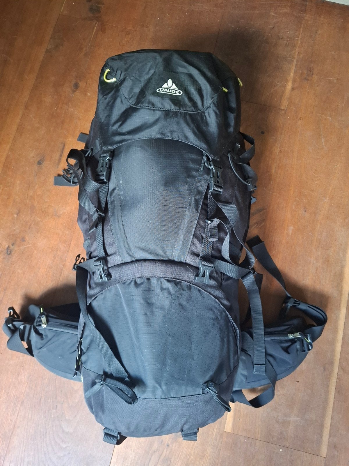 Vaude Astra 65+10 Trekkingrugzak - Zwart, Sieraden, Tassen en Uiterlijk, Tassen | Rugtassen, Ophalen of Verzenden, Gebruikt