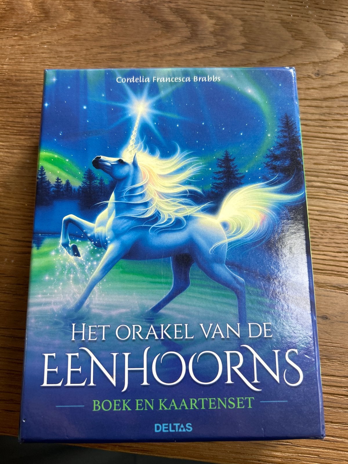 Het Orakel van de Eenhoorns - Boek en Kaartenset, Ophalen of Verzenden, Zo goed als nieuw, Spiritualiteit algemeen, Overige typen