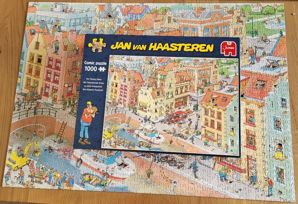 Jan van Haasteren legpuzzel - Het Ontbrekende Stukje, Hobby en Vrije tijd, Denksport en Puzzels, Ophalen of Verzenden, 500 t/m 1500 stukjes