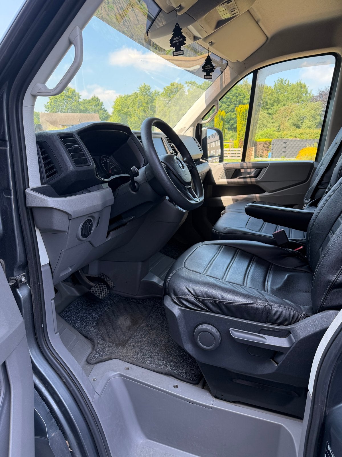 Foto 10 van Volkswagen Crafter 2.0 TDI 140pk L3h3
