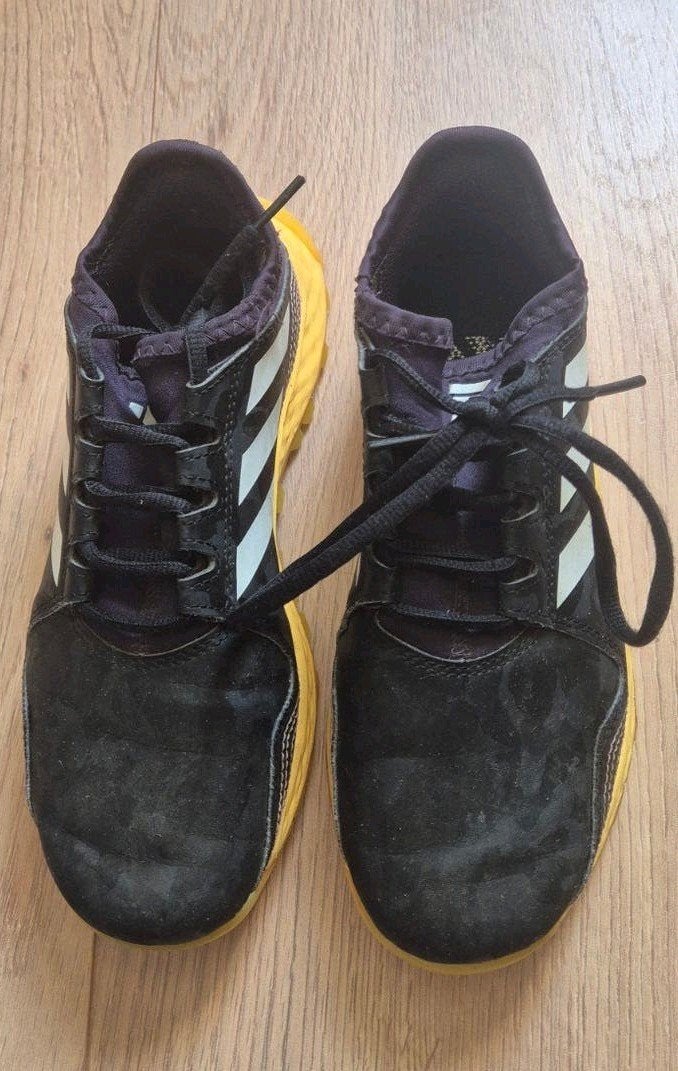 Adidas Youngstar hockeyschoenen maat 35, Ophalen, Adidas, Zo goed als nieuw, Jongen of Meisje