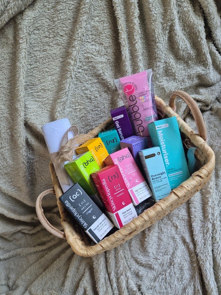 Luxe en compleet huidverzorgingspakket – 100% Nieuw!, Ophalen of Verzenden, Nieuw, Gehele gezicht, Verzorging