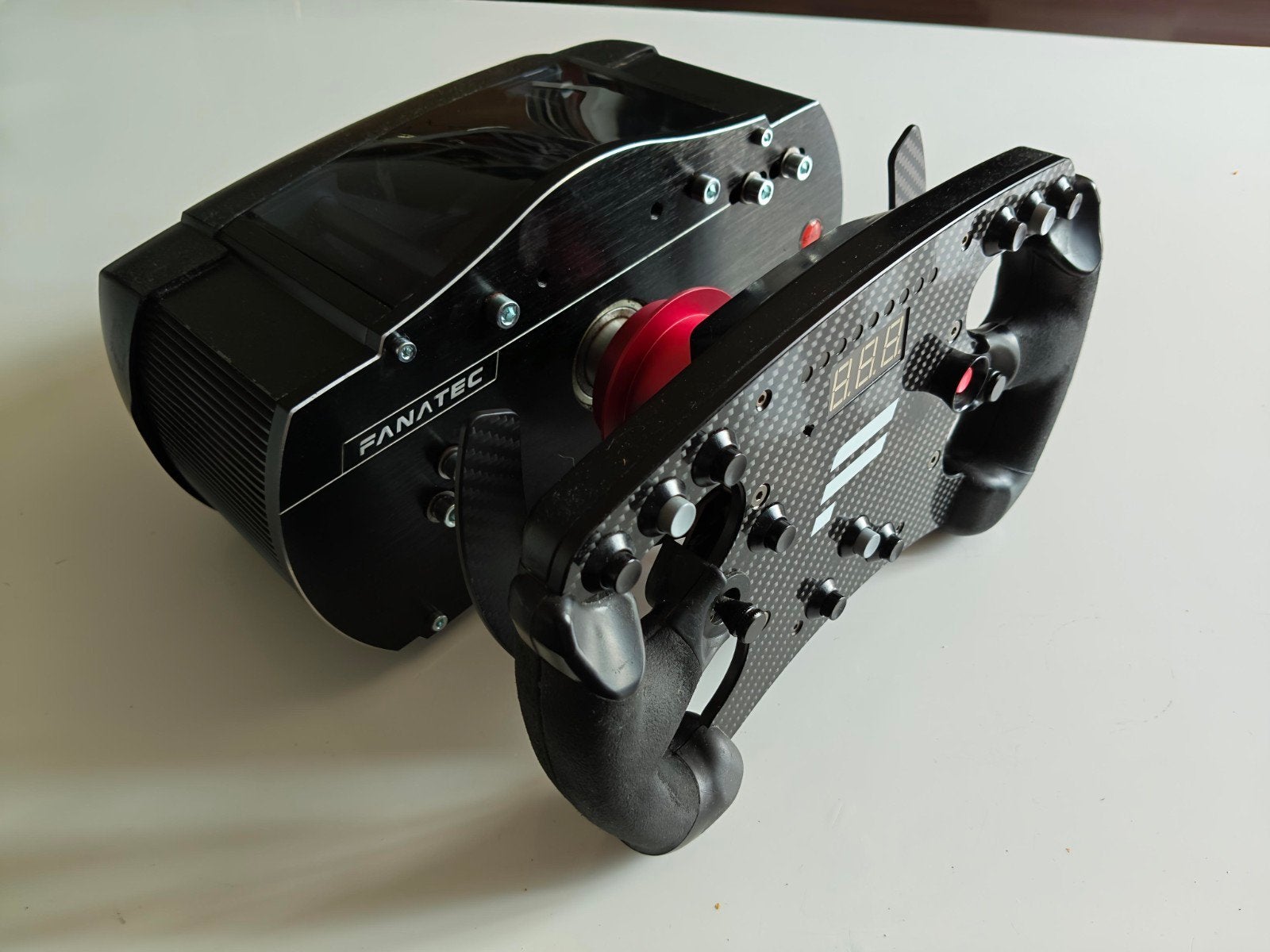 Fanatec Clubsport V2.5 9Nm Formula 1 Carbon Wheel Magnetic, Ophalen of Verzenden, Overige merken, Zo goed als nieuw