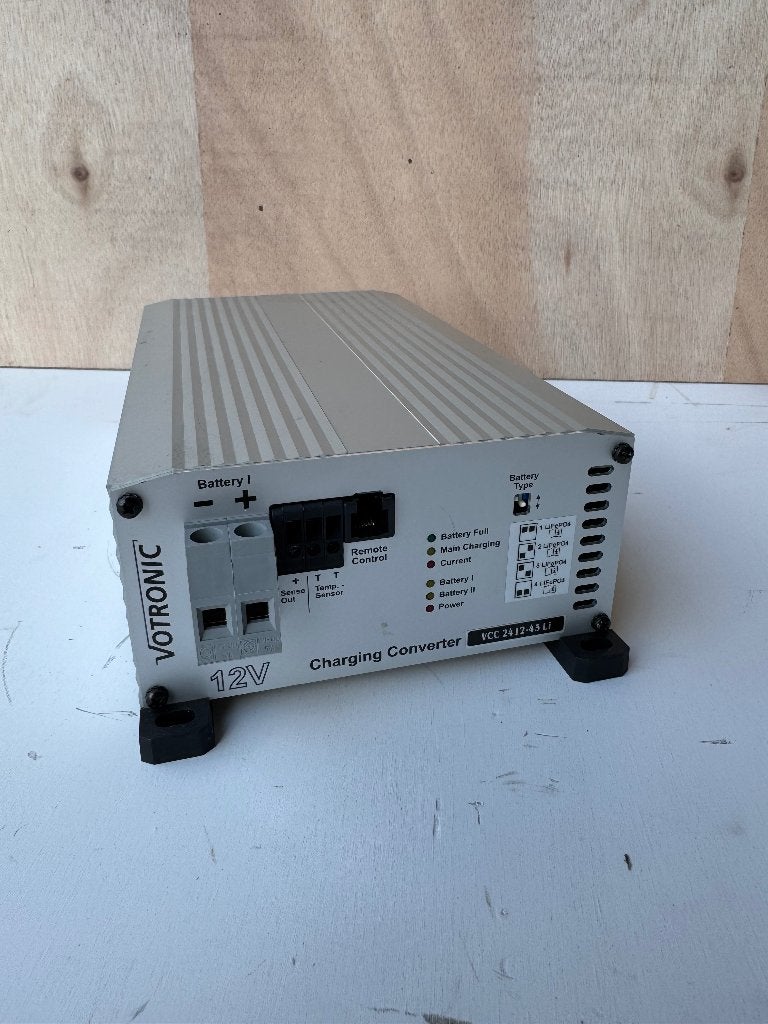 Votronic Laadbooster VCC 2412, Caravans en Kamperen, Camper-accessoires, Ophalen of Verzenden, Zo goed als nieuw