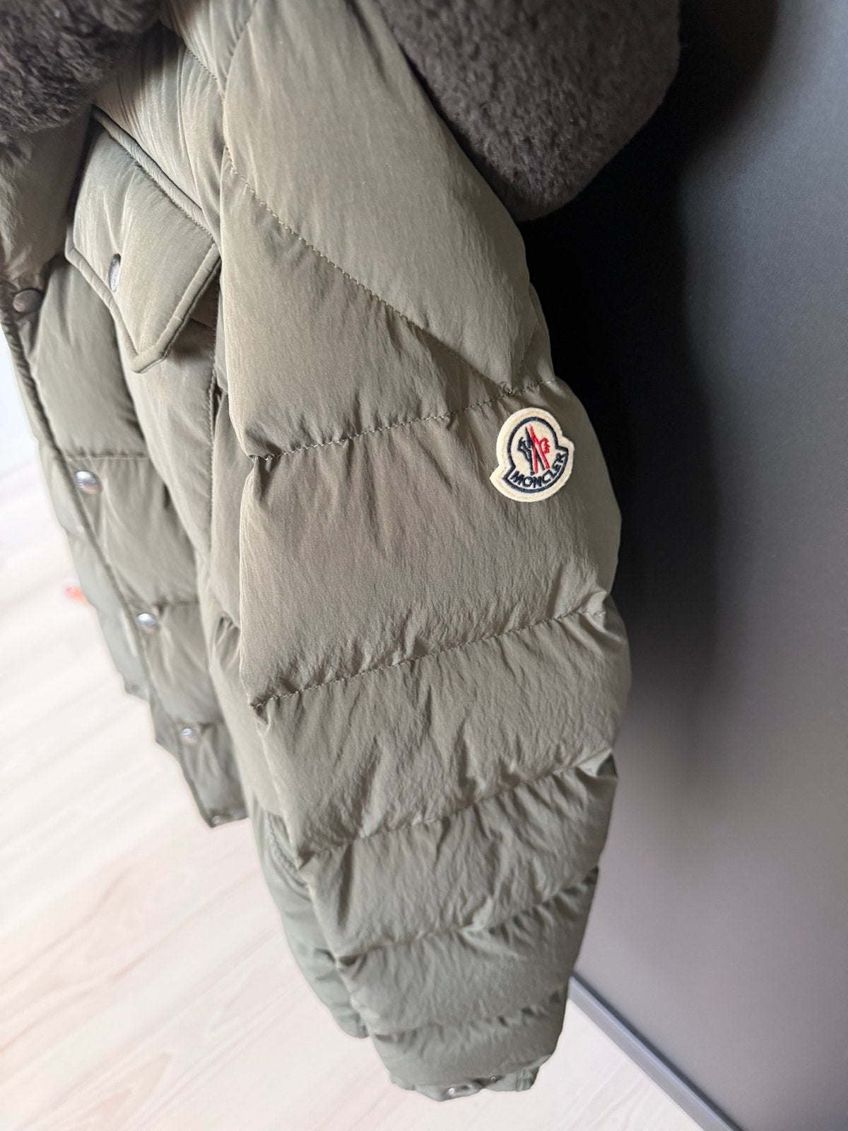 Moncler Marcellettes Giubbotto - Nieuw met bon, Ophalen, Nieuw, Maat 52/54 (L), Groen