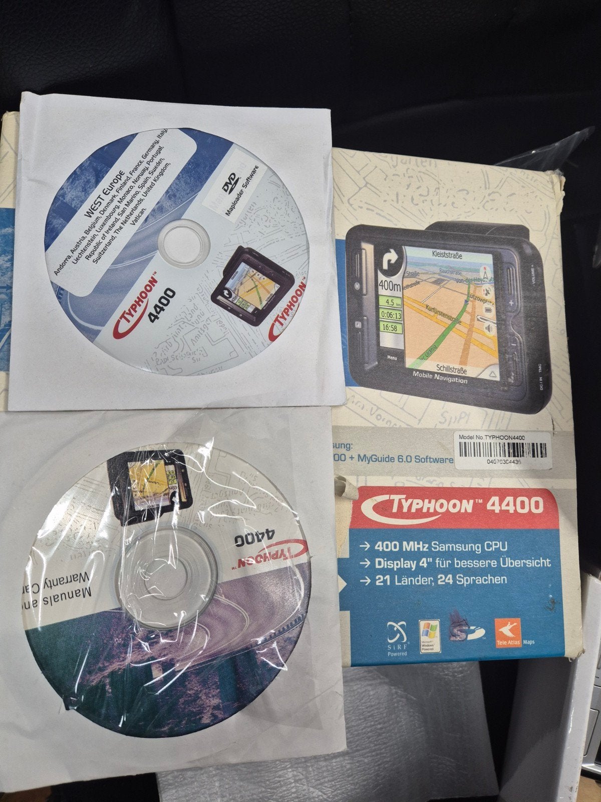 Typhoon 4400 Navigatiesysteem - Compleet in doos, Auto diversen, Ophalen of Verzenden, Zo goed als nieuw