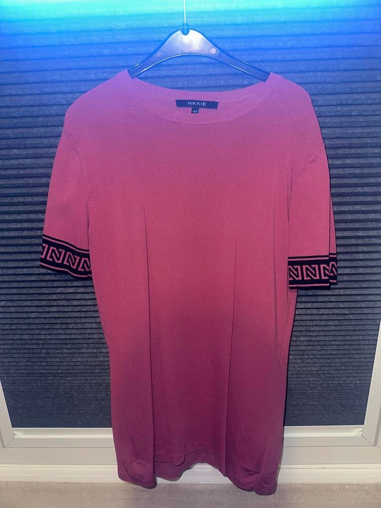 Nikkie T-shirt Roze Maat 42, Kleding | Dames, Maat 42/44 (L), Ophalen of Verzenden, Zo goed als nieuw, Korte mouw