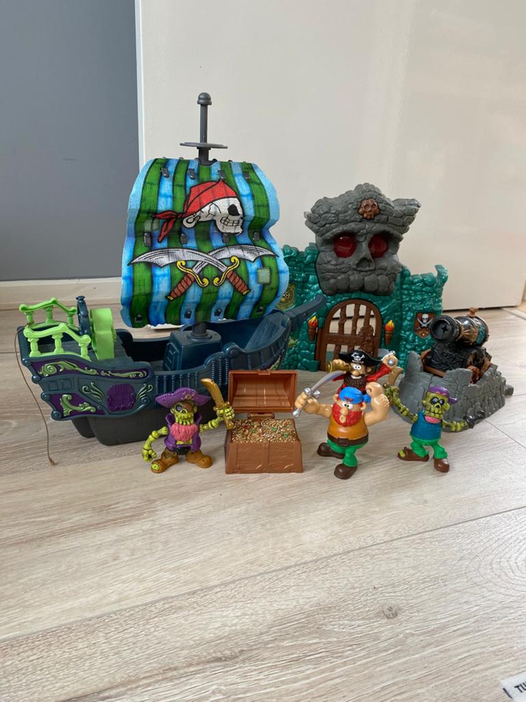 Piratenschip met poppetjes, Ophalen, Gebruikt