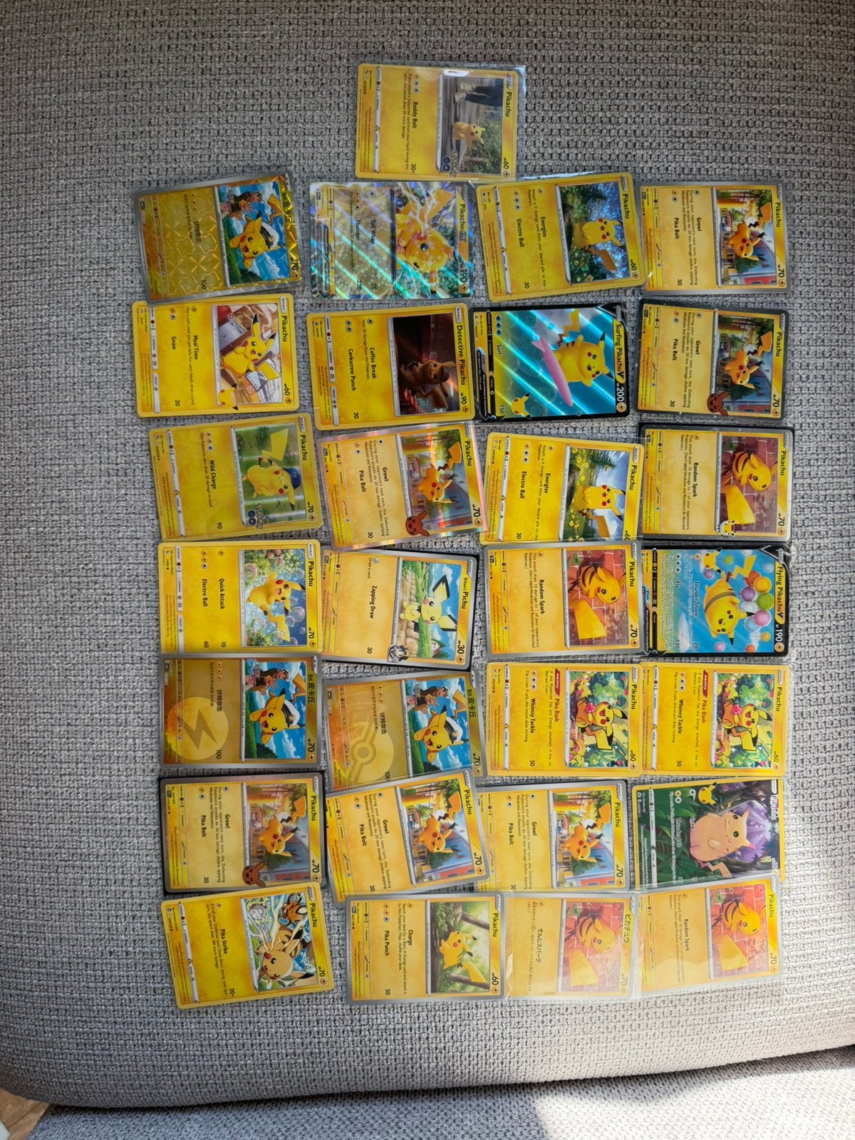 Pokemonkaarten + pikachu verzameling, Ophalen of Verzenden, Zo goed als nieuw, Meerdere kaarten