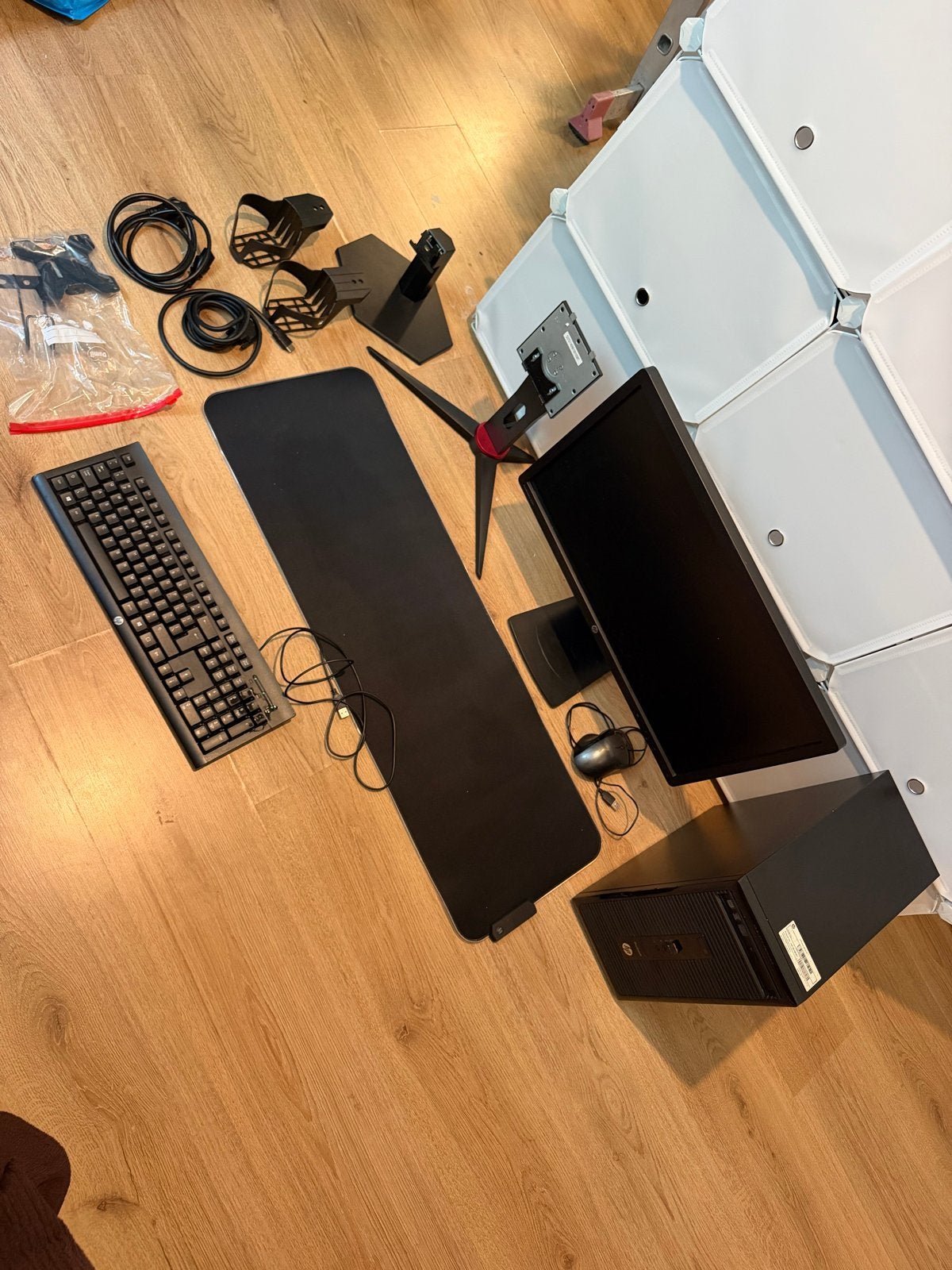 HP ProDesk Desktop PC met monitor, toetsenbord en muis, Computers en Software, Desktop Pc's, Ophalen, Gebruikt, HDD, Minder dan 4 GB