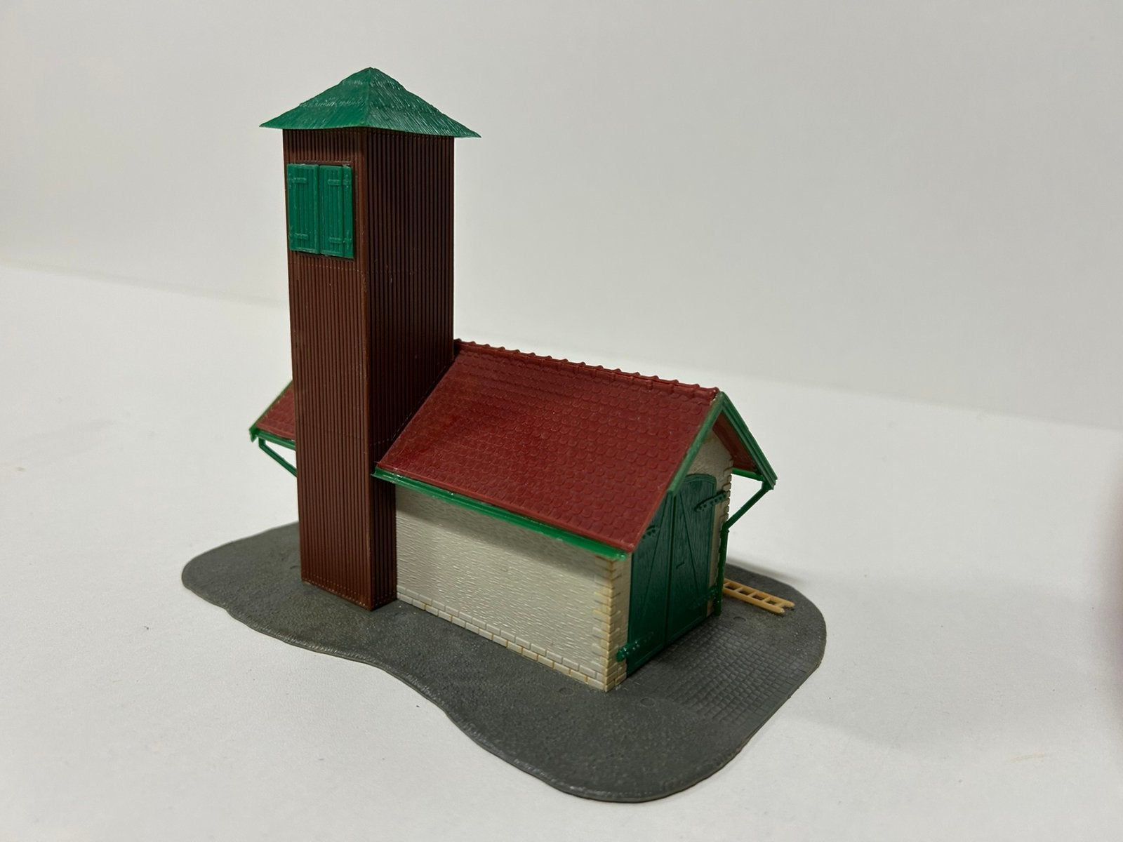Modelspoorbaan huisje, Overige merken, Gebruikt, Gelijkstroom of Wisselstroom, Brug, Tunnel of Gebouw