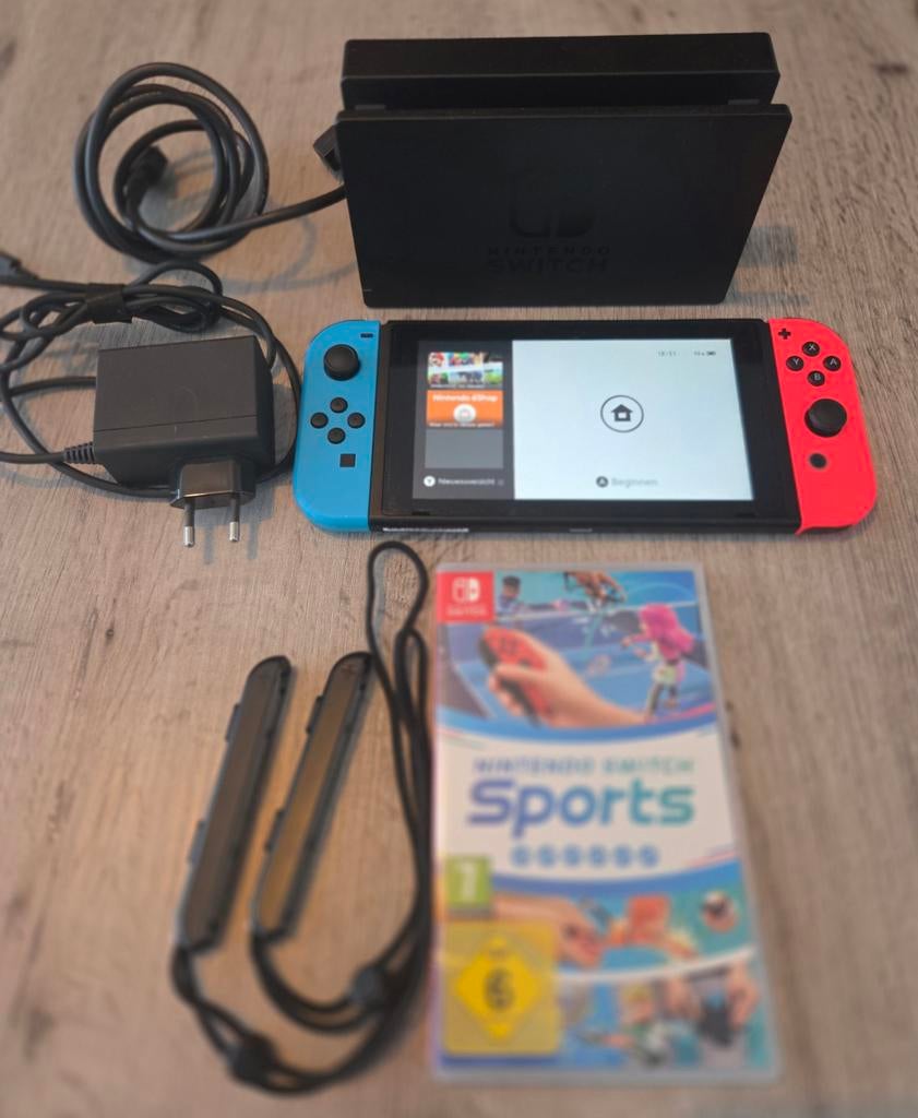 Nintendo Switch + wii Sports zo goed als nieuw!, Spelcomputers en Games, Games | Nintendo Switch, Zo goed als nieuw, Sport, 3 spelers of meer