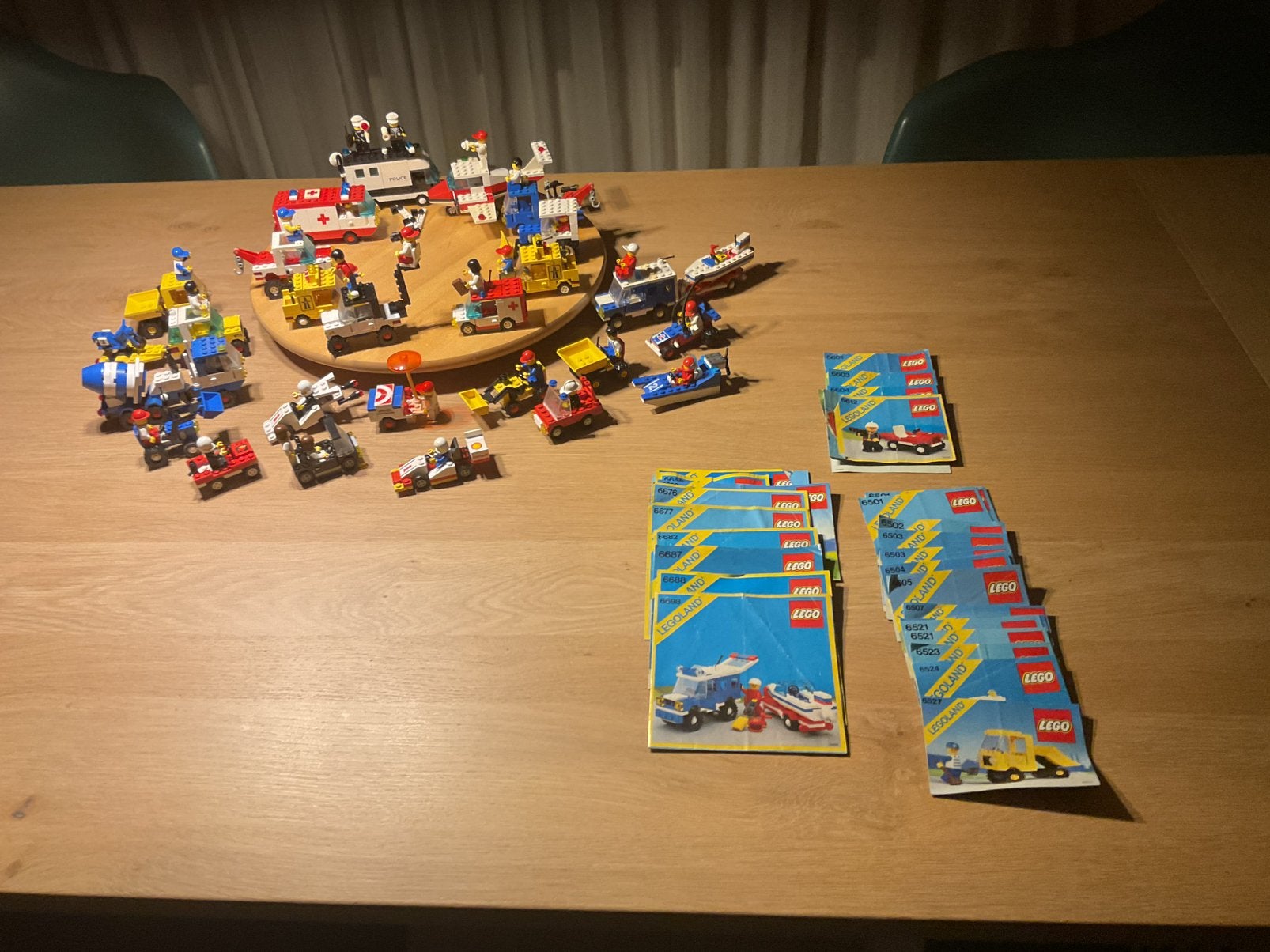 LEGO VINTAGE :  25 bouwprojektjes uit de jaren 80, Kinderen en Baby's, Speelgoed | Duplo en Lego, Ophalen of Verzenden, Gebruikt