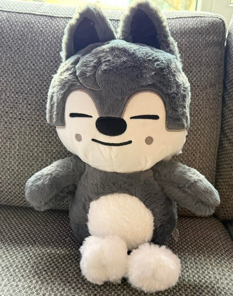 Bang Chan Stray Kids Wolfchan SKZOO teddy XL knuffel nieuw, Ophalen of Verzenden, Nieuw, Overige typen