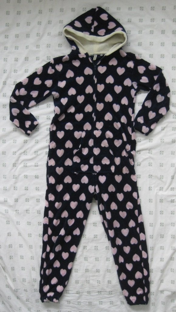 Onesie, donkerblauw met roze hartjes, fleece, maat S huispak, Kleding | Dames, Huispakken, Ophalen of Verzenden, Zo goed als nieuw