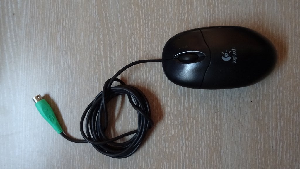 Logitech PS/2 optische muis – M‑SBF96 – vintage PC, Computers en Software, Microsoft, Logitech, Rechtshandig, Muis, Gebruikt