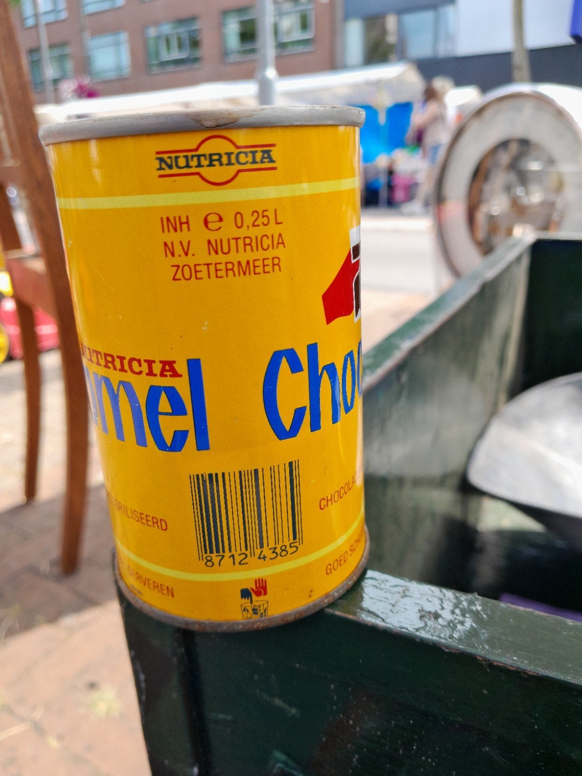frisdrank blikle, Ophalen