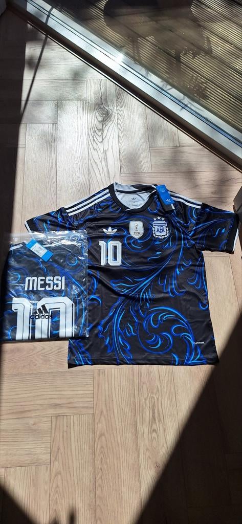 Lionel Messi #10 Argentina Special Edition Shirt – M – Uniek, Ophalen of Verzenden, Zo goed als nieuw, Shirt