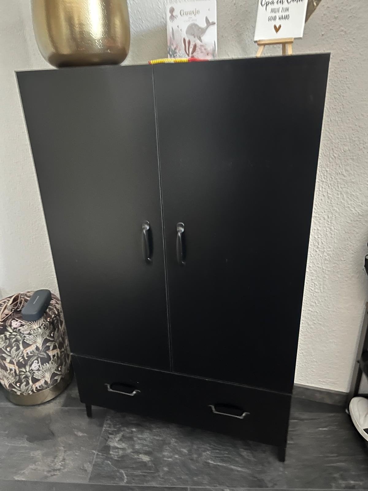 Zwart houten kastje, Huis en Inrichting, Ophalen