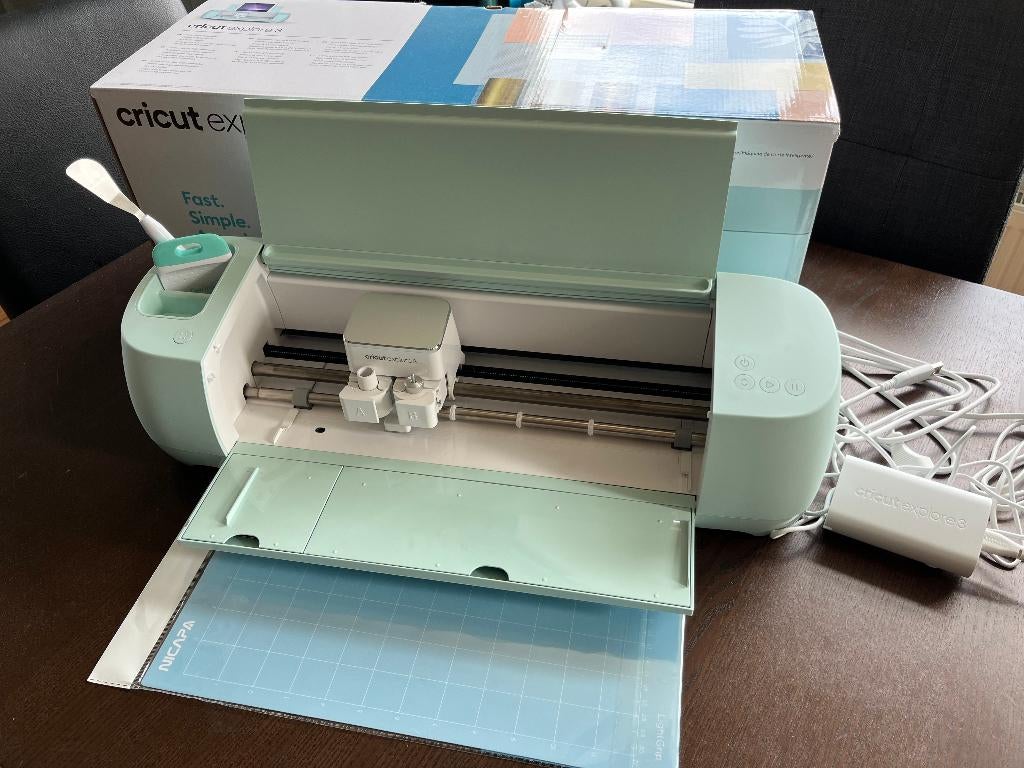 Cricut Explore 3  + extra’s (zo goed als nieuw), Ophalen, Gereedschap of Toebehoren, Zo goed als nieuw, Blauw