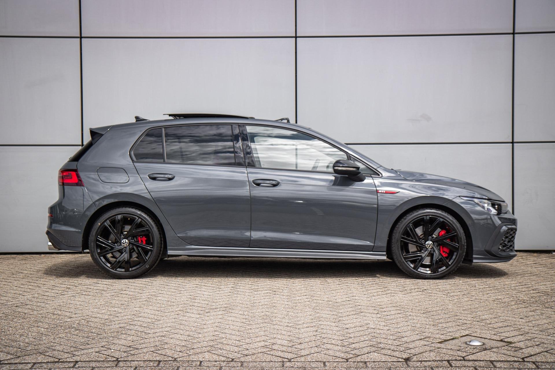 Volkswagen Golf GTI 2.0 TSI 245pk DSG | Panoramadak | Adapti, 12 maanden, Stof, Gebruikt, 4 cilinders