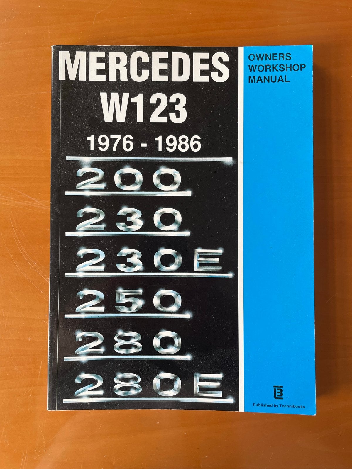 Werkplaatshandboek Mercedes W123 (1976-1986) - Technibooks, Ophalen of Verzenden, Gelezen, Mercedes