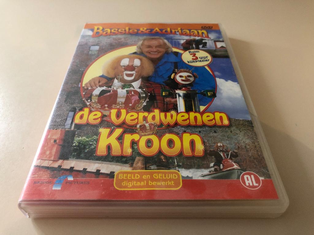 Bassie & Adriaan en de Verdwenen Kroon DVD, Cd's en Dvd's, Dvd's | Kinderen en Jeugd, Alle leeftijden, Ophalen of Verzenden, Zo goed als nieuw