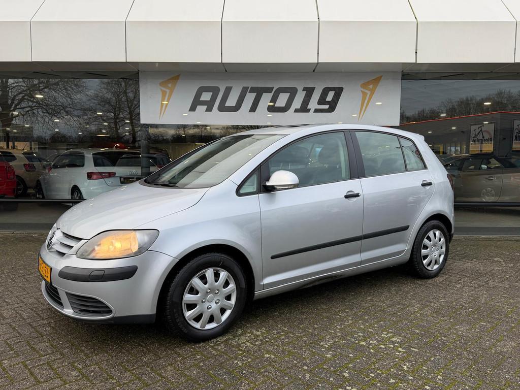 Volkswagen Golf Plus 2.0 FSI Comfortline Automaat, 730 kg, Gebruikt, 4 cilinders, Zilver of Grijs
