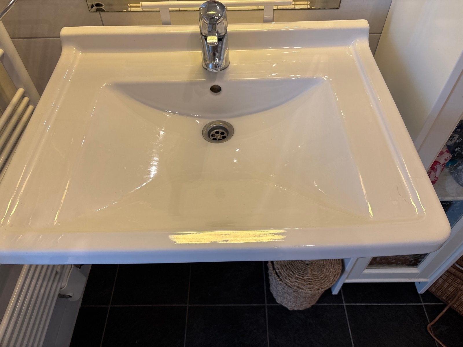 Duravit In hoogte verstelbare wastafel - Rolstoelvriendelijk, Ophalen, Gebruikt, 50 tot 100 cm, Minder dan 100 cm