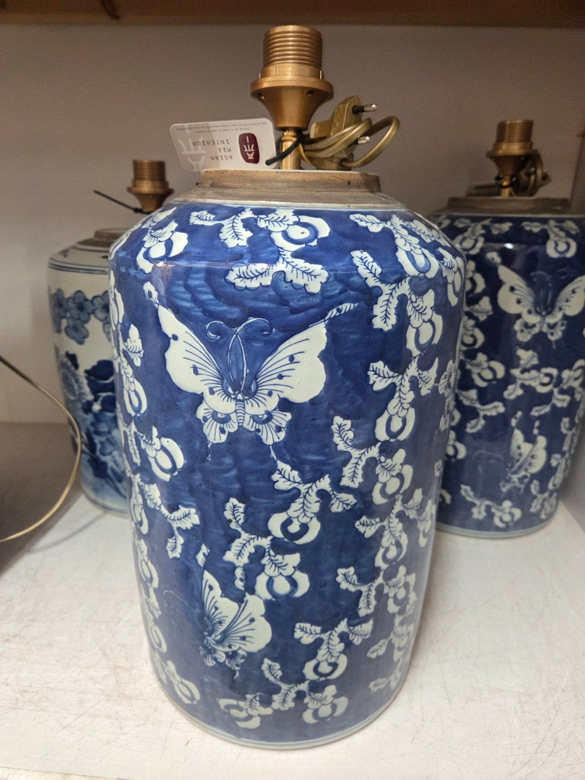 Oosterse Tafellamp Blauw-Wit met Vlinderdecor, Antiek en Kunst, Ophalen of Verzenden