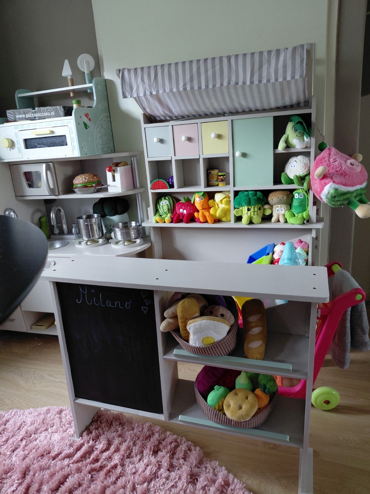 Complete kinderkeuken met winkel, Ophalen, Zo goed als nieuw