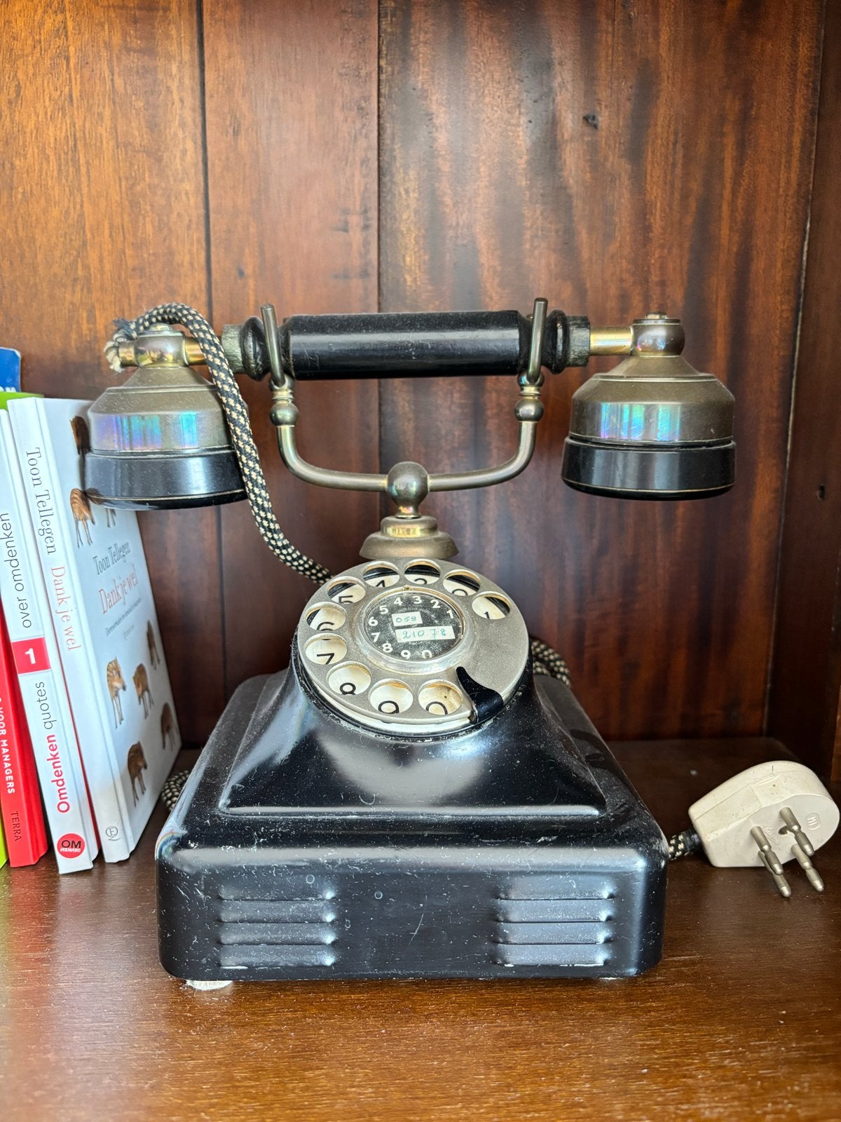 Vintage Draaischijf Telefoon - Klassiek Zwart Design, Ophalen