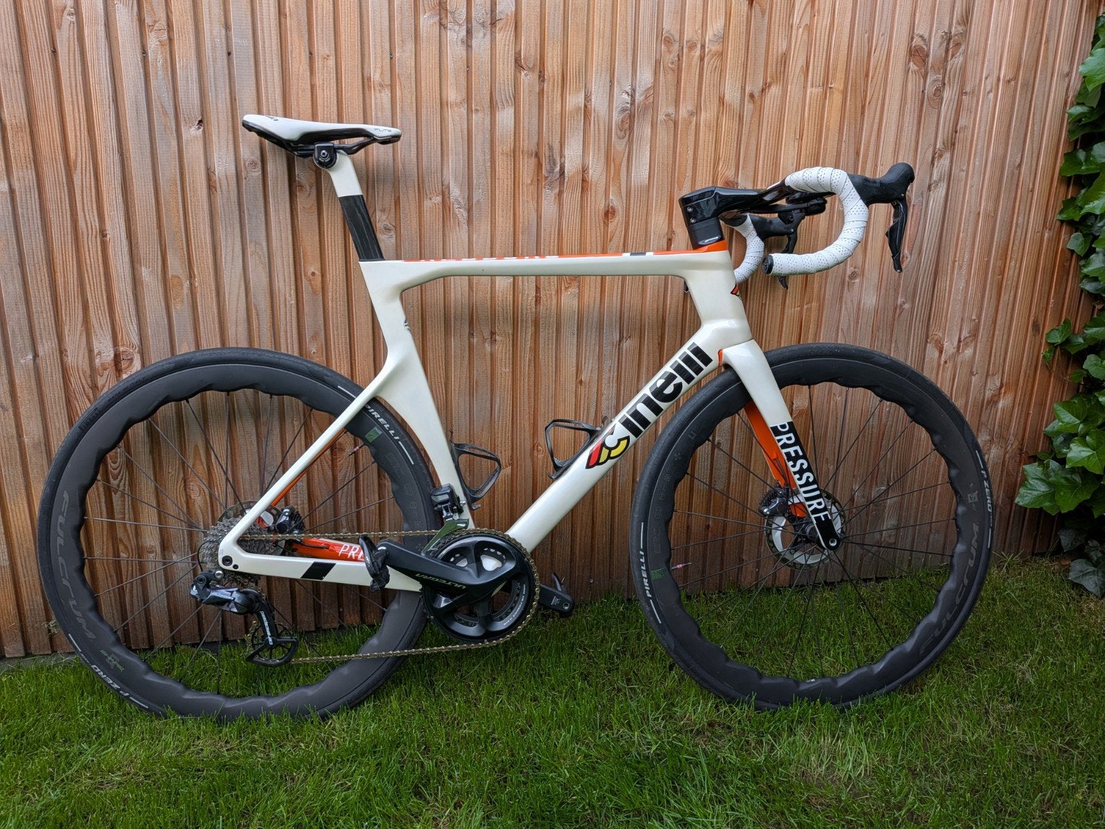 Cinelli Pressure Racefiets - Ultegra DI2, Fulcrum Sharq, Heren, Zo goed als nieuw, 57 tot 61 cm, Meer dan 20 versnellingen