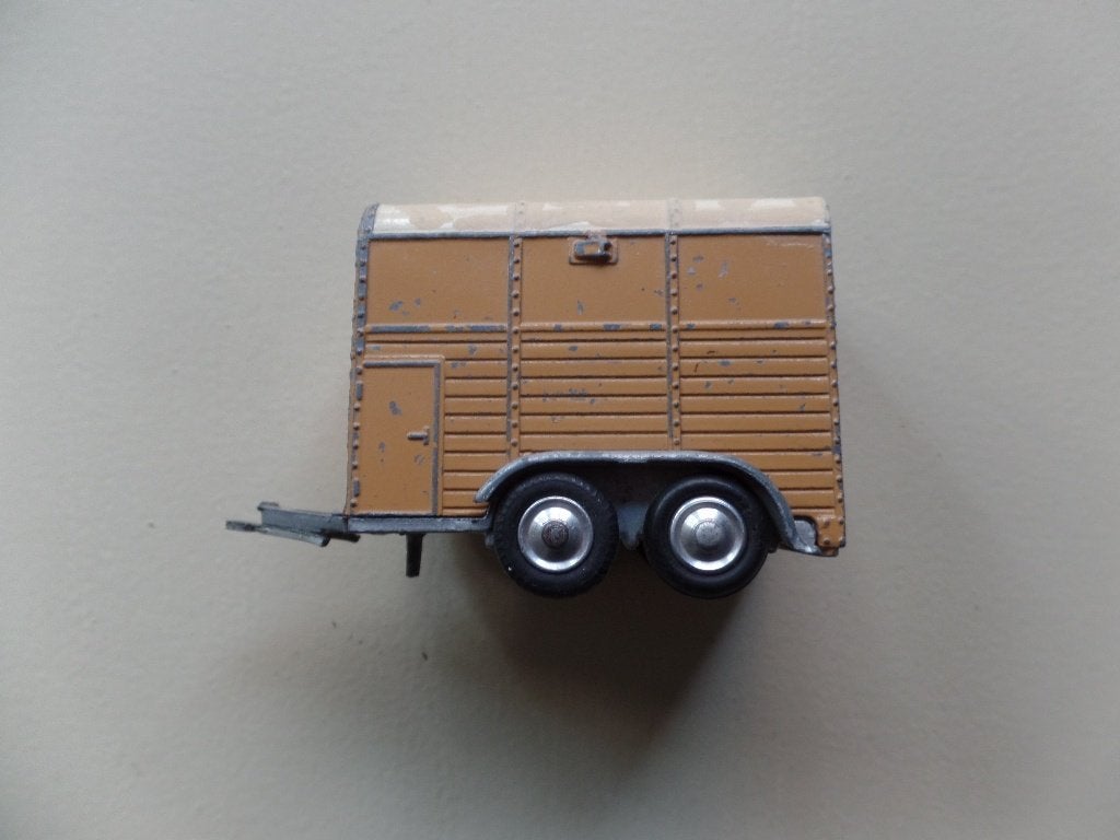 Paarden trailer Corgi (2), Hobby en Vrije tijd, Verzenden, Gebruikt, Bus of Vrachtwagen, Corgi