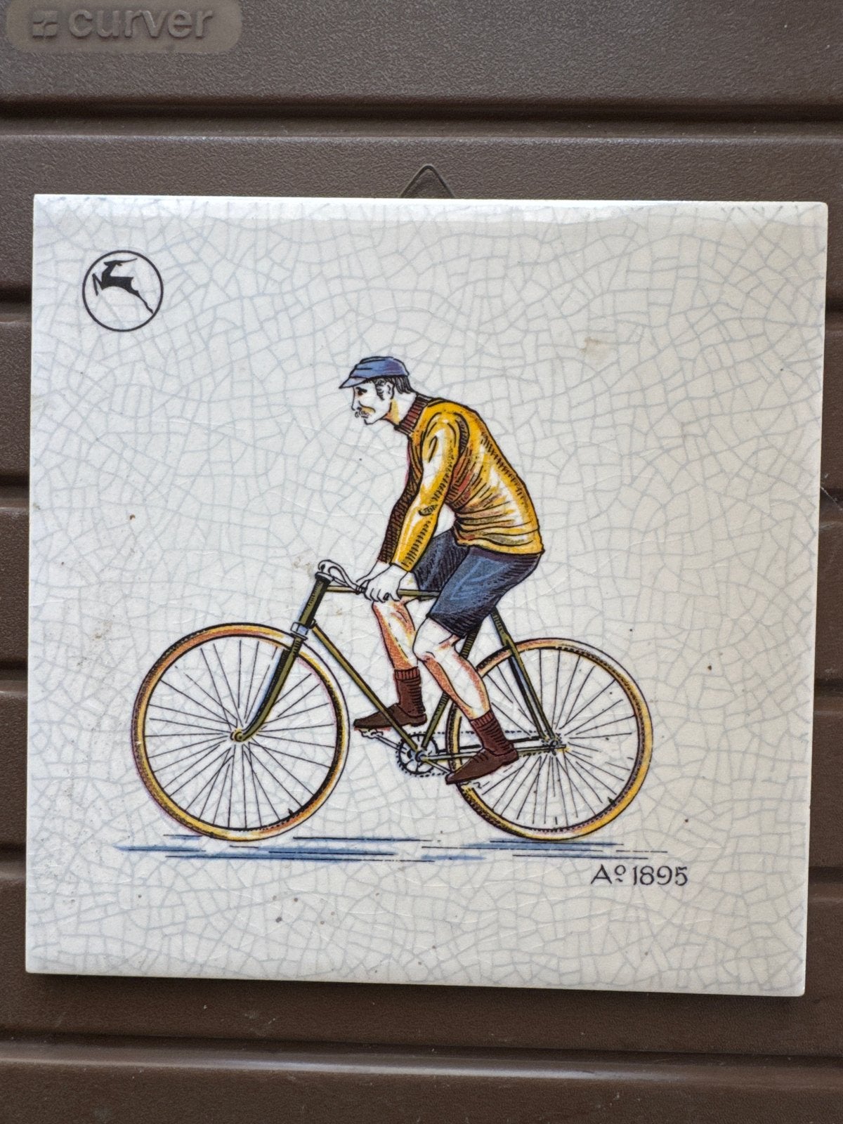 Vintage Gazelle Tegel: Fietser A 1895 - De Porceleyne Fles, Antiek en Kunst, Antiek | Wandborden en Tegels, Ophalen of Verzenden