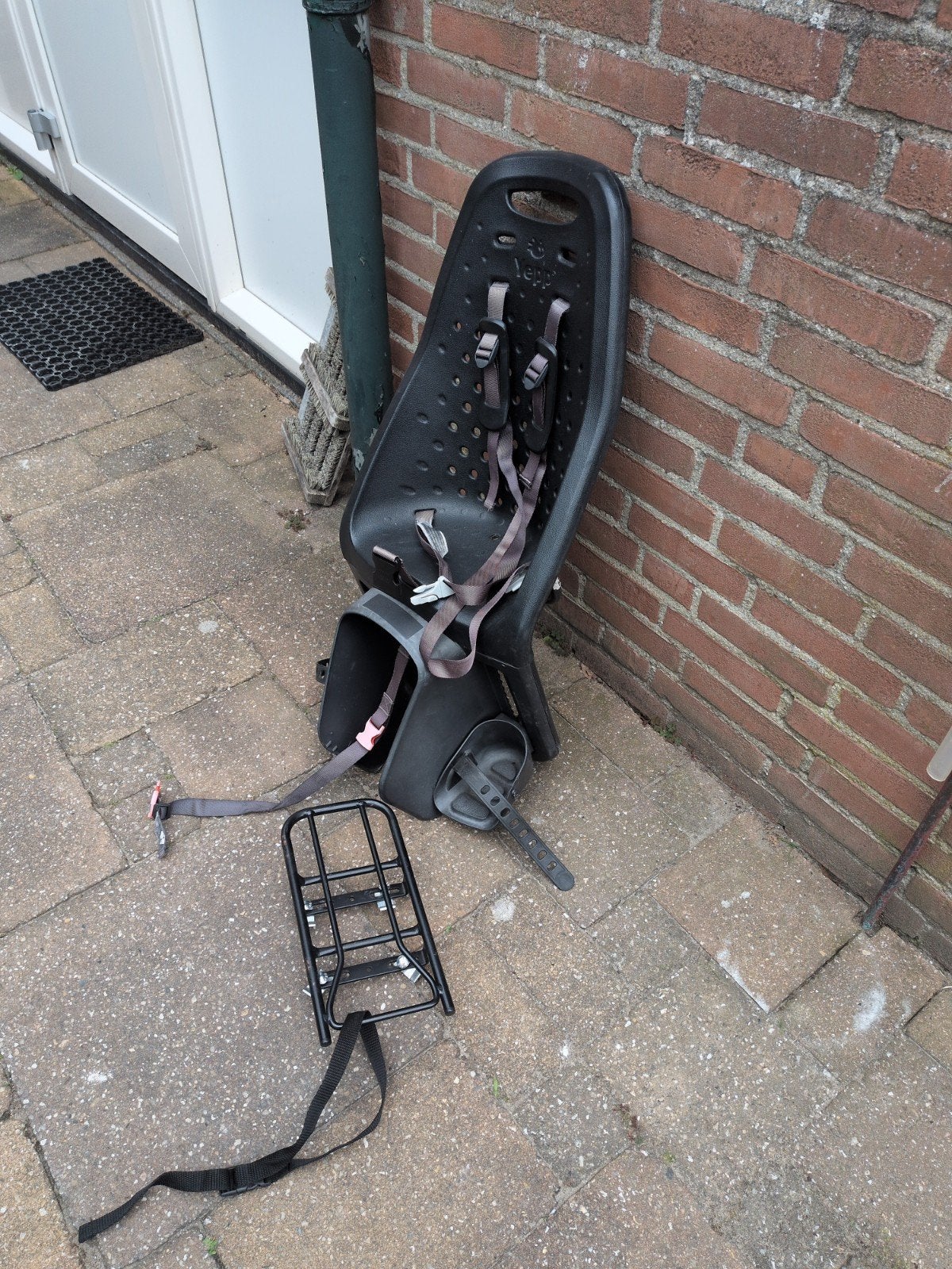 Yepp achterzitje met bagagedrager beugel, Fietsen en Brommers, Ophalen of Verzenden, Gebruikt
