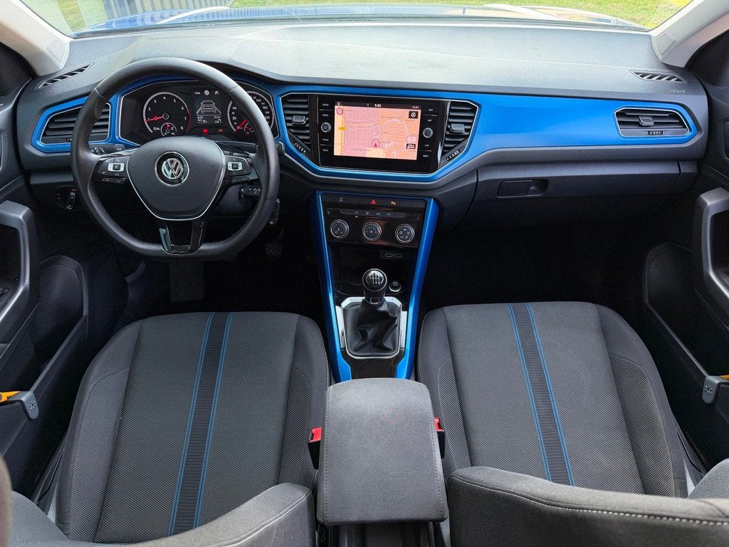 Volkswagen T-Roc 1.5 TSI Style ACC CarPlay Navi Trekhaak Gar, Auto's, Volkswagen, Voorwielaandrijving, Stof, 4 cilinders, 150 pk