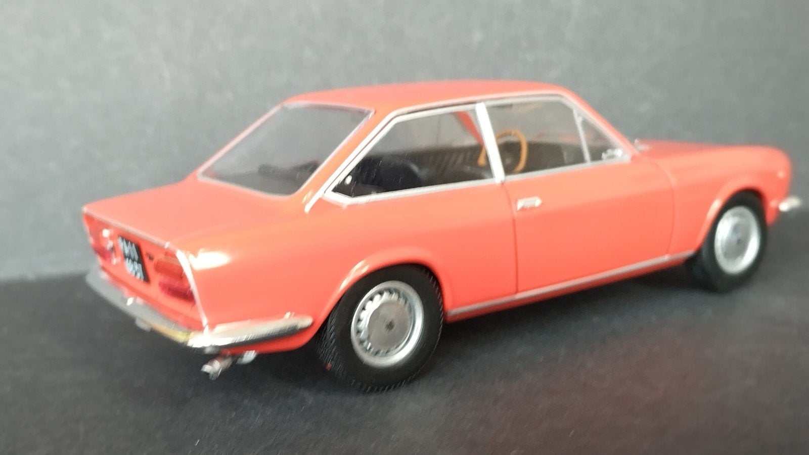 Fiat 124 Sport 1600 1:24 Altaya Ixo Pol, Overige merken, Auto, Verzenden, .