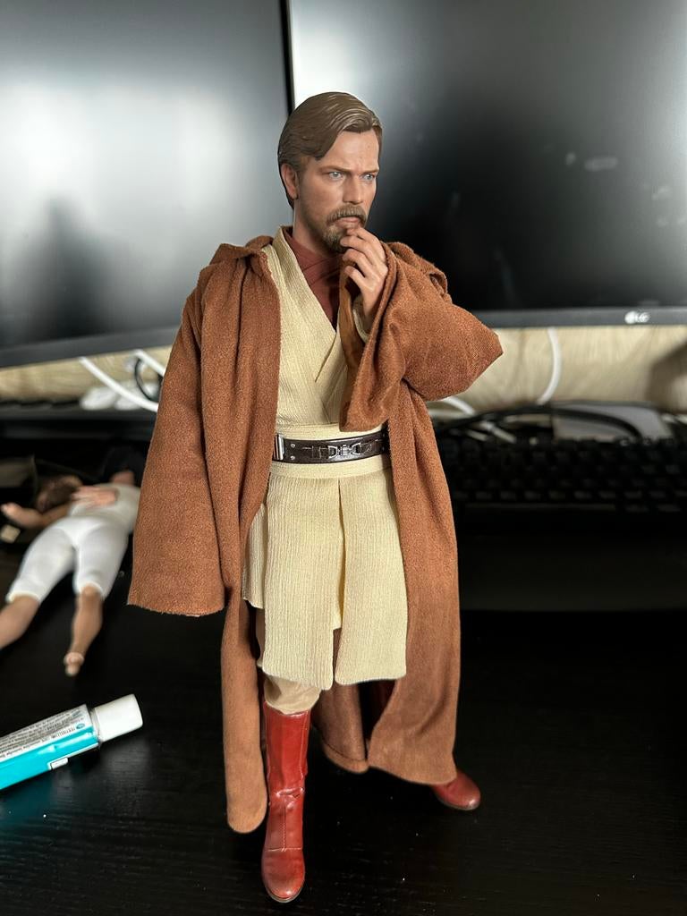 Hot Toys Obi-Wan Kenobi (Episode III) Deluxe MMS369