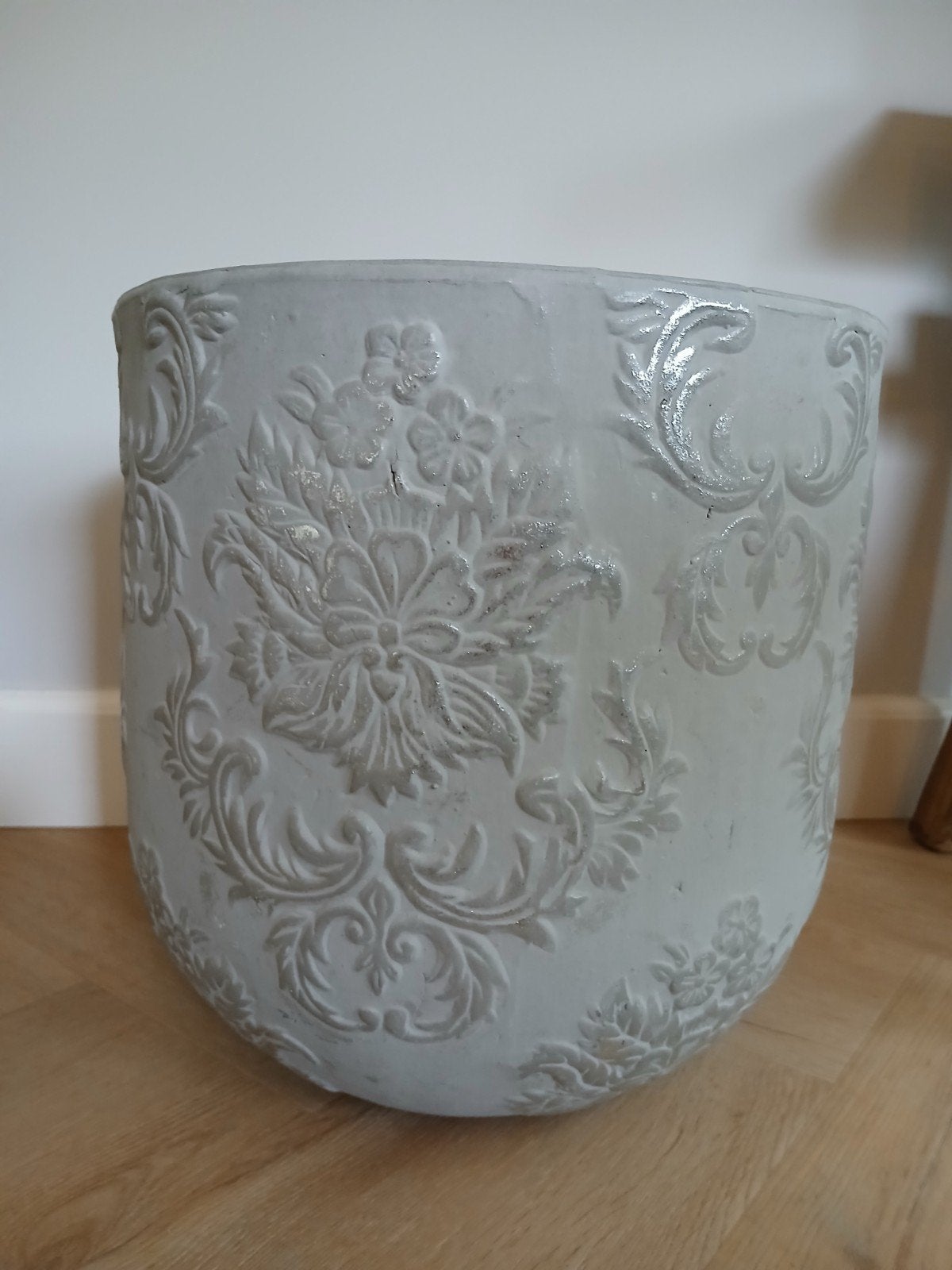 2 grote potten voor kamerplanten., Huis en Inrichting, Ophalen, Zo goed als nieuw, Grijs