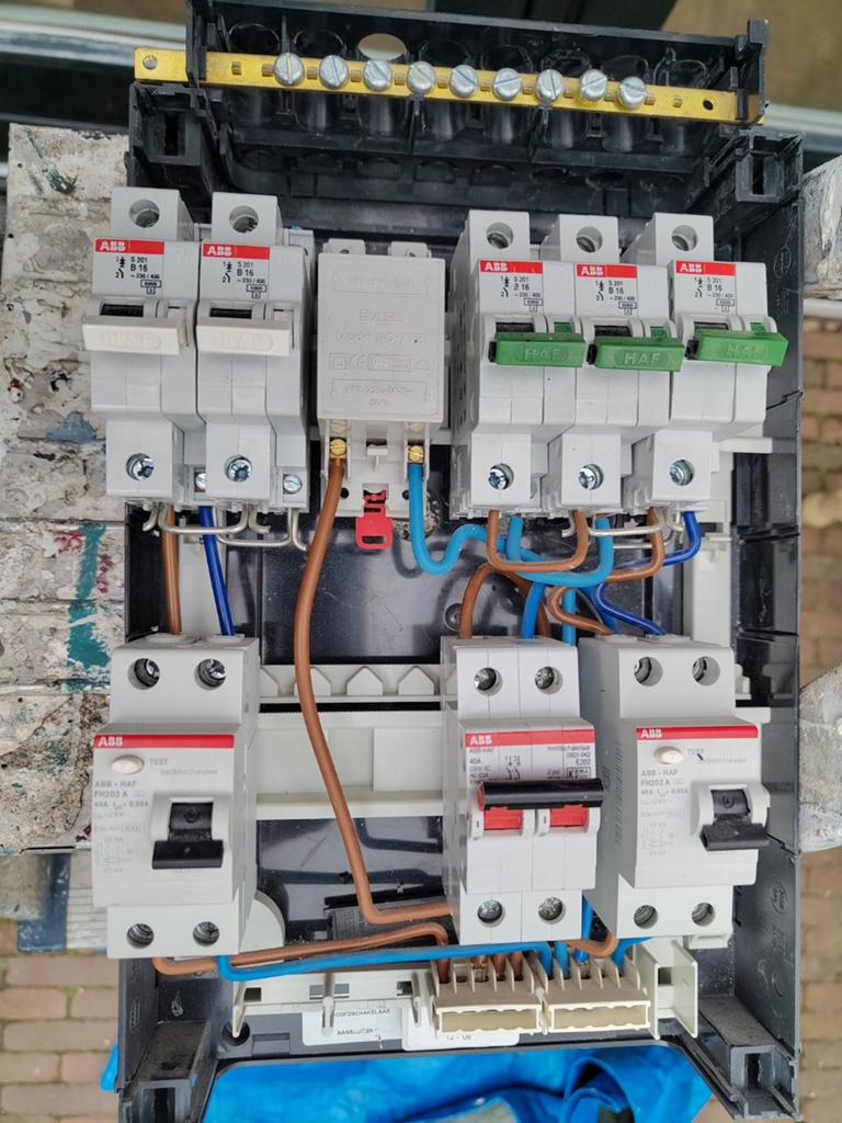 ABB 5 groepenkast, 1 fase, Doe-het-zelf en Verbouw, Elektra en Kabels, Ophalen, Overige typen