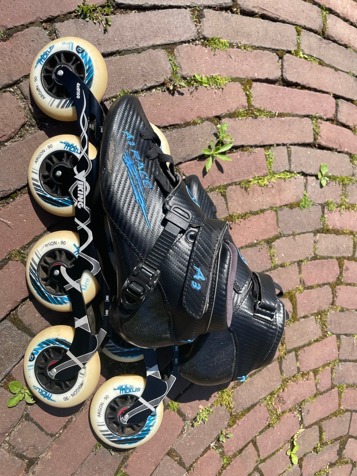 Double FF A3 schoen & Viking 4x100mm onderstel, Sport en Fitness, Skeelers, Ophalen, Zo goed als nieuw, Overige typen