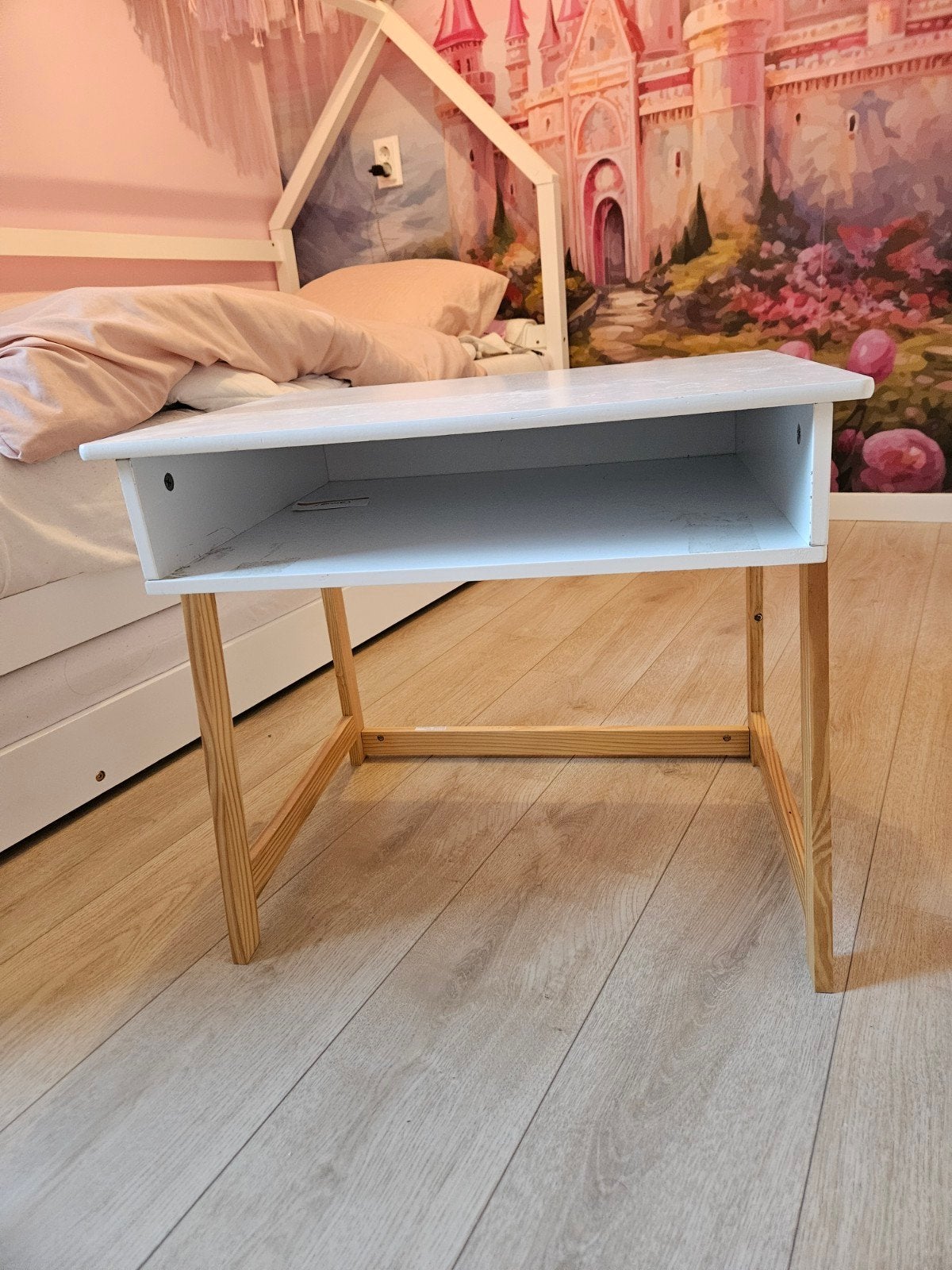 Bureau voor peuter of kleuter, Kinderen en Baby's, Ophalen, Gebruikt, Tafel(s)